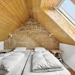 5581-svaneke-kirkevangen-3-½ 度假居 *